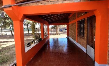 VENTA DE 2 CASAS EN TERRENO de 2.700 m2