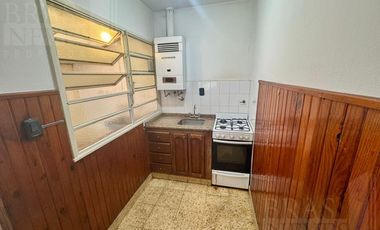Ph 3 ambientes/ sin expensas/ 2 plantas/peq. patio