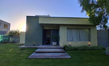 ALQUILER CASA B PRIVADO TERRUÑOS ARAOZ ll LUJAN