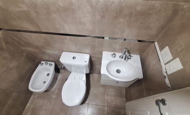 VENTA DEPTO 4 AMB,WILDE,AVELLANEDA BALCON, COCHERA