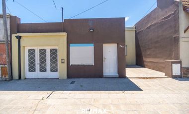 VENTA CASA RENOVADA MISIONES 200