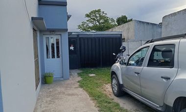 CASA EN VENTA 4 AMBIENTES CON GARAGE EN BALCARCE