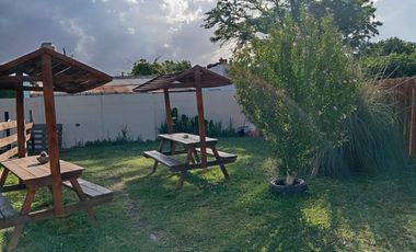 CASA EN VENTA 4 AMBIENTES CON GARAGE EN BALCARCE