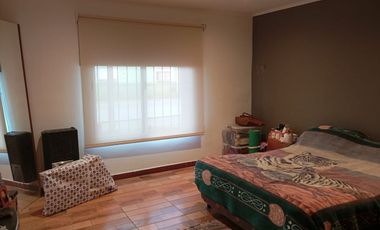 CASA EN VENTA 4 AMBIENTES CON GARAGE EN BALCARCE