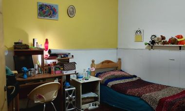 CASA EN VENTA 4 AMBIENTES CON GARAGE EN BALCARCE