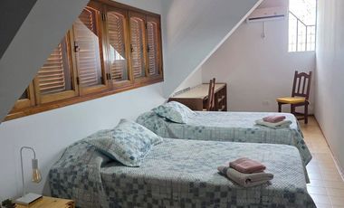 VENTA CASA A UNA CUADRA DEL MENDOZA PLAZA SHOPPING