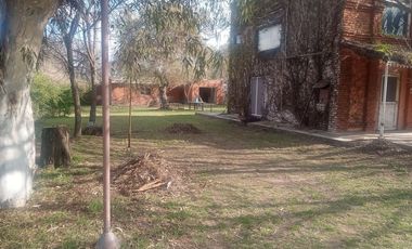 ESTANCIA FRENTE A LAGO PIEDRAS MORAS 2,3 HECTAREAS