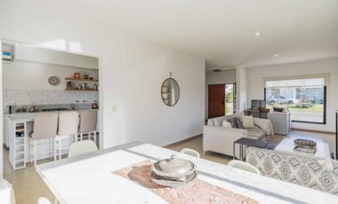 CASA UNA PLANTA ALQUILER Bo S FRANCISCO AL AGUA
