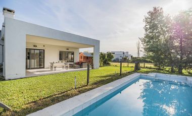 CASA UNA PLANTA ALQUILER Bo S FRANCISCO AL AGUA