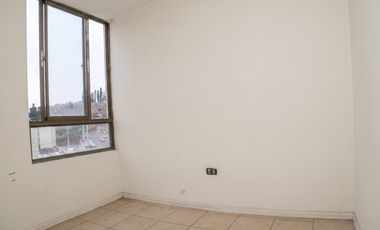 Departamento 3D, 2B , Estacionamiento. Baja mantención