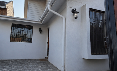 VENTA CASA 3D2B BARRIO PLAZA LO CRUZAT, QUILICURA
