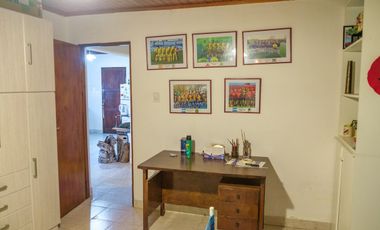 CASA  +  DEPTO de 2 dorm en Venta