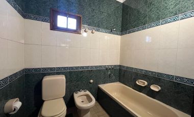VENTA DE CASA B° BOMBAL - MENDOZA.