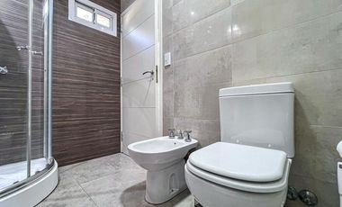 VENTA CASA 6 AMBIENTES SIERRA DE LOS PADRES PILETA