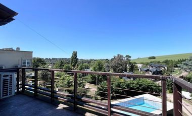 VENTA CASA 6 AMBIENTES SIERRA DE LOS PADRES PILETA