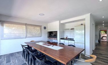 VENTA CASA 6 AMBIENTES SIERRA DE LOS PADRES PILETA