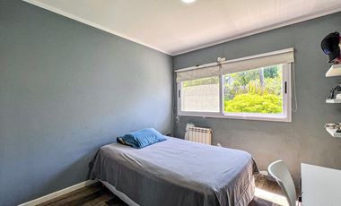VENTA CASA 6 AMBIENTES SIERRA DE LOS PADRES PILETA