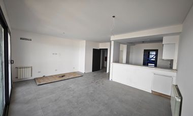 VENTA SEMIPISO A ESTRENAR FRENTE AL MAR. PISO 2