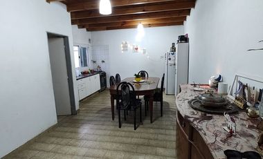 CASA EN VENTA - APTA CREDITO - PAMPA CENTRAL 900
