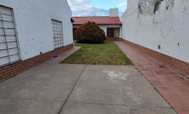 CASA EN VENTA - APTA CREDITO - PAMPA CENTRAL 900