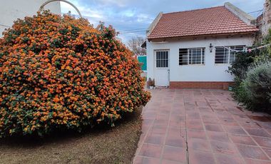 CASA EN VENTA - APTA CREDITO - PAMPA CENTRAL 900