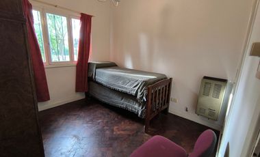 Venta Casa 3 ambientes c/pileta barrio Parque