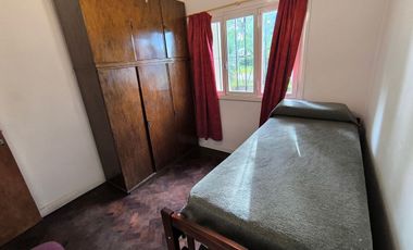 Venta Casa 3 ambientes c/pileta barrio Parque