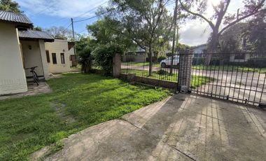 Venta Casa 3 ambientes c/pileta barrio Parque