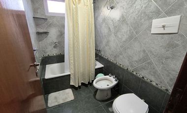 Venta Casa 3 ambientes c/pileta barrio Parque