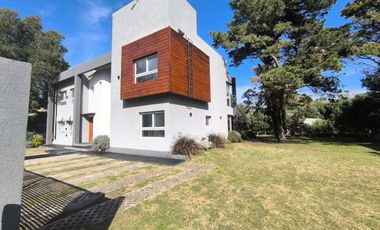 Venta Departamento 4 ambientes Estrenar c/cochera