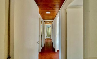 VENTA CASA MULTIFAMILIAR JARDIN Y COCHERA WILDE