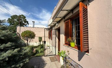 VENTA CASA Y LOTE EN SARANDI