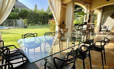 Casa en arriendo  en LO BARNECHEA