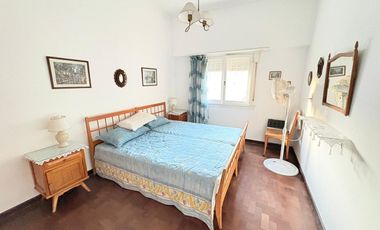 Venta depto 4 ambientes + dependecia Miramar