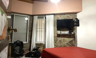 VENTA CHALET DE DOS PLANTAS EN ADROGUE