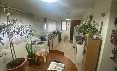 Chalet Cuatro Dormitorios Barrio Las Avenidas