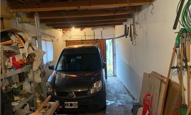 Chalet Cuatro Dormitorios Barrio Las Avenidas