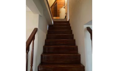 Chalet Cuatro Dormitorios Barrio Las Avenidas