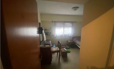 Chalet Cuatro Dormitorios Barrio Las Avenidas