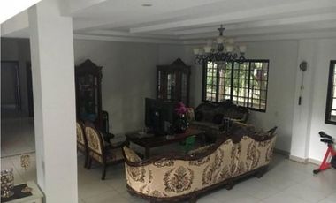 CASA ALBROOK 1000M2 3 PISOS GANGA..