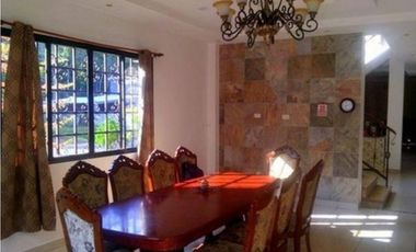 CASA ALBROOK 1000M2 3 PISOS GANGA..
