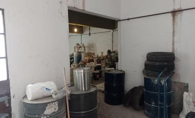 CASA  DE 3 AMBIENTES CON GAPON AL FONDO