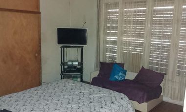 CASA  DE 3 AMBIENTES CON GAPON AL FONDO
