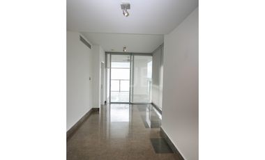 VENTA DE APARTAMENTO EN AVENIDA BALBOA $550.000 #451