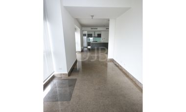 VENTA DE APARTAMENTO EN AVENIDA BALBOA $550.000 #451