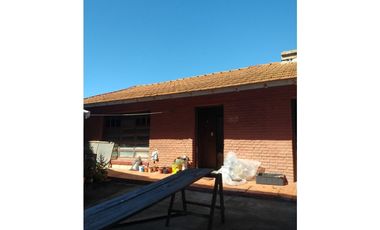 VENTA EN BLOCK 4 DEPARTAMENTOS MAS CHALET