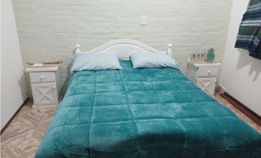 VENTA EN BLOCK 4 DEPARTAMENTOS MAS CHALET