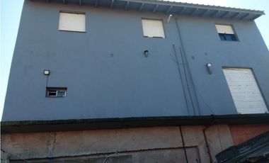 VENTA EN BLOCK 4 DEPARTAMENTOS MAS CHALET