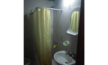 VENTA EN BLOCK 4 DEPARTAMENTOS MAS CHALET