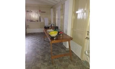 VENTA EN BLOCK 4 DEPARTAMENTOS MAS CHALET